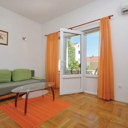 Apartment Orange Макарска Экстерьер фото